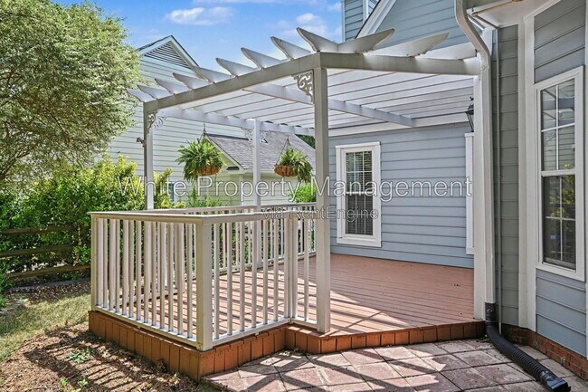 Building Photo - 9201 Hanworth Trace Dr