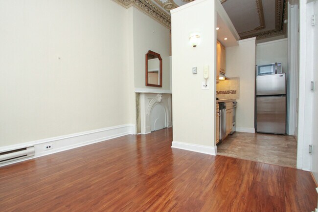 Building Photo - 849 N 5th St