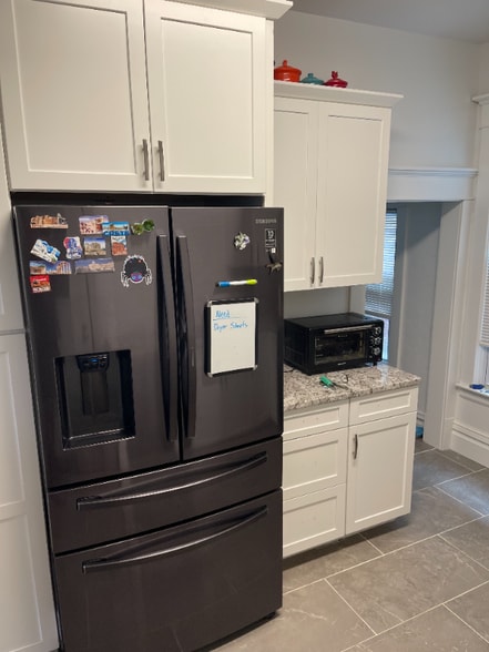 Building Photo - 1001 9th Ave