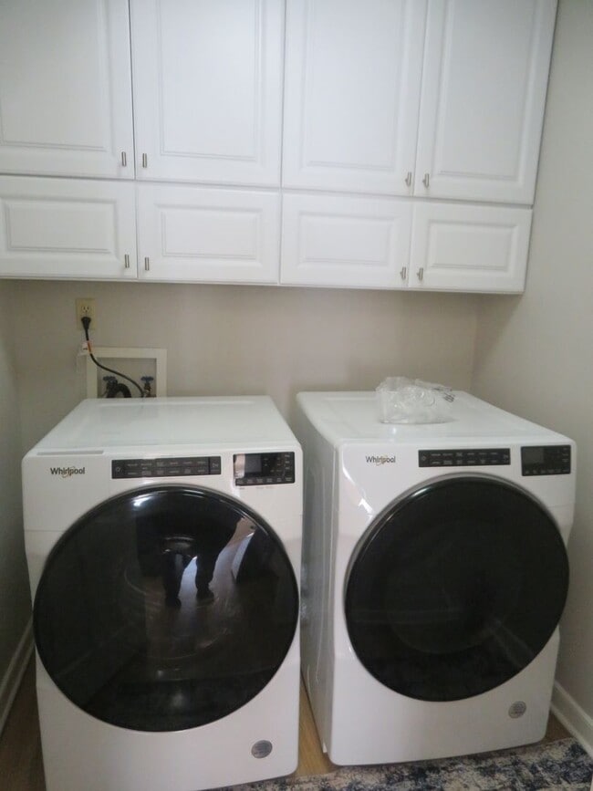 Building Photo - Petersburg Virginia