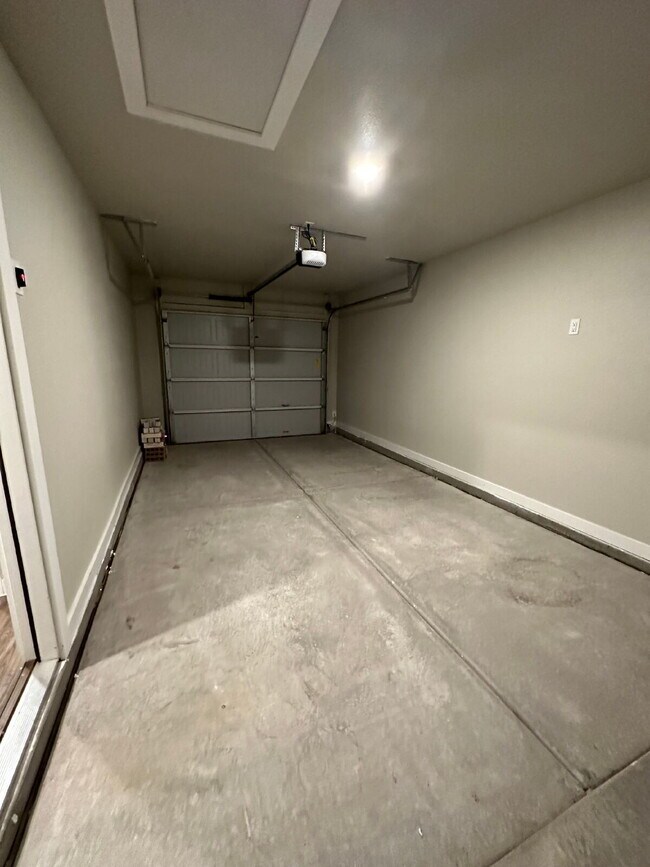 Building Photo - Welcome to this charming home in Cooper ISD!