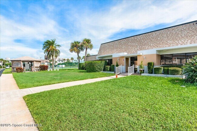 Building Photo - 2700 N Hwy A1A