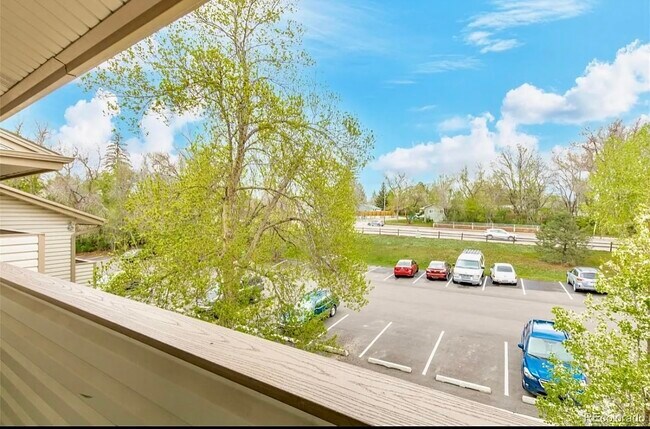 Building Photo - 1705 Heatheridge Rd