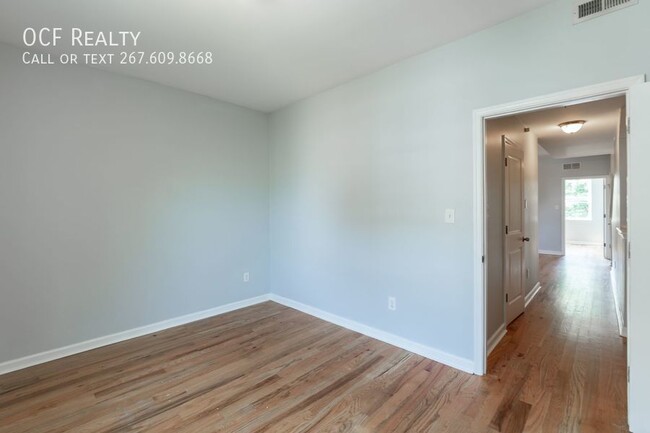 Building Photo - Four Bedroom Apartment near Temple University