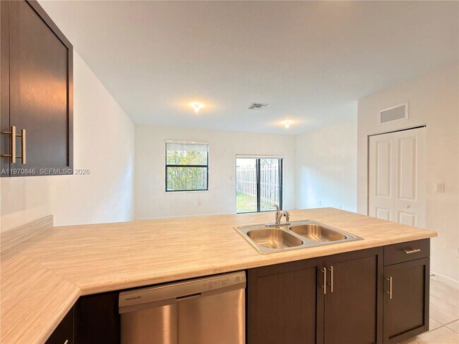 Building Photo - 28706 SW 132nd Ct