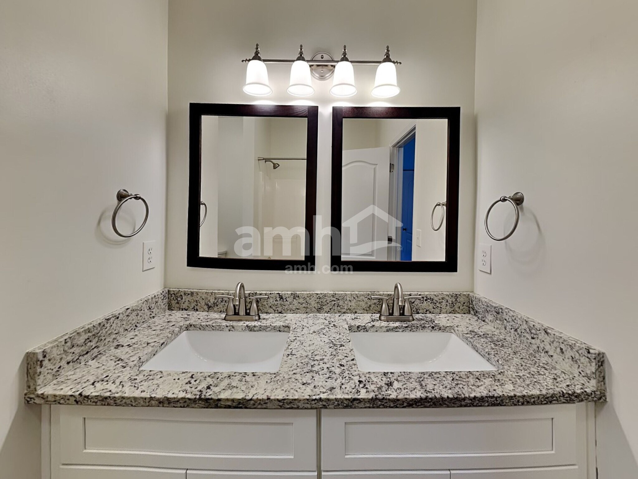 Building Photo - 201 Brackin Trace