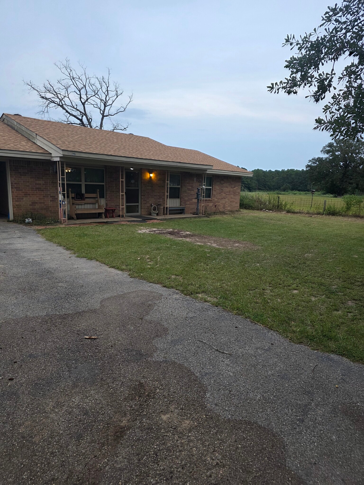 Building Photo - 255 Private Road 3396