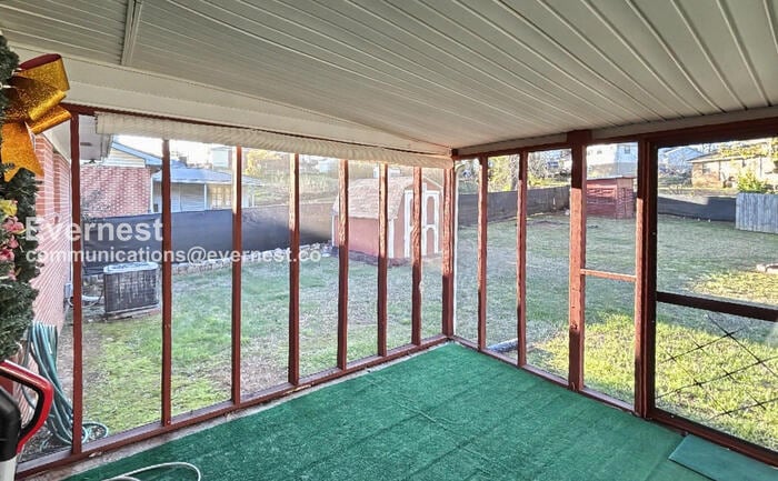 Building Photo - 7852 Opal Dr