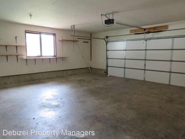 Building Photo - 5 br, 3 bath House - 3234 Jack Burke Lane