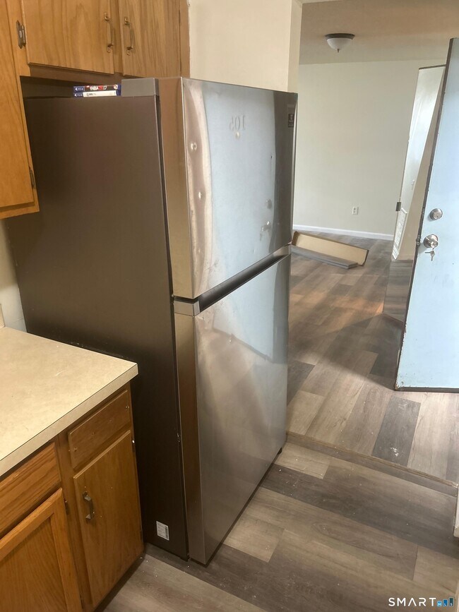 Building Photo - 30 Stevens St