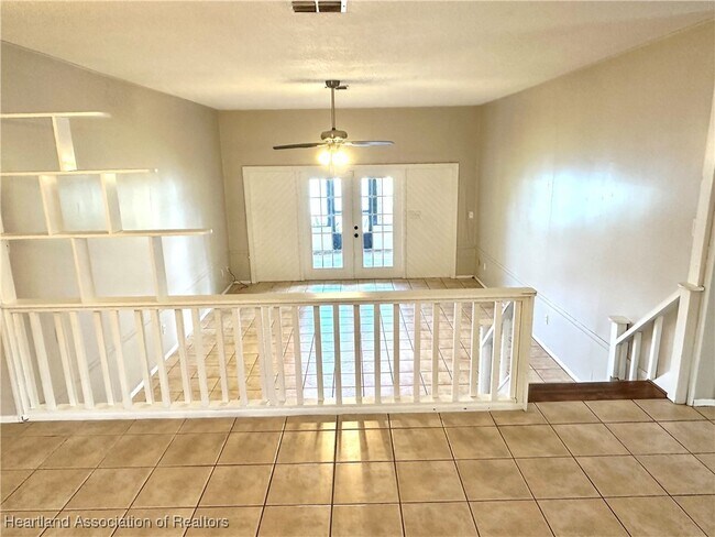 Building Photo - 1504 Sam Asbury Ave