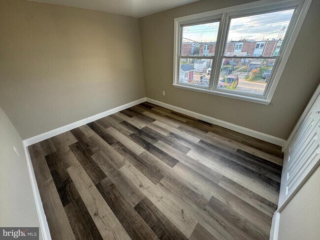 Building Photo - 8050 Lansdale Rd