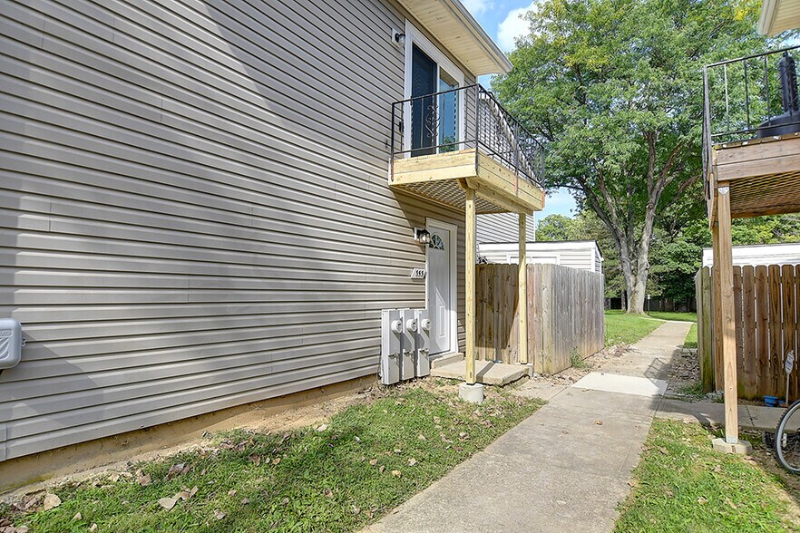 Building Photo - 353 Chadwick Pl