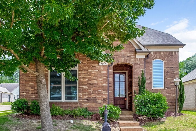 Building Photo - 7397 Brentridge Dr