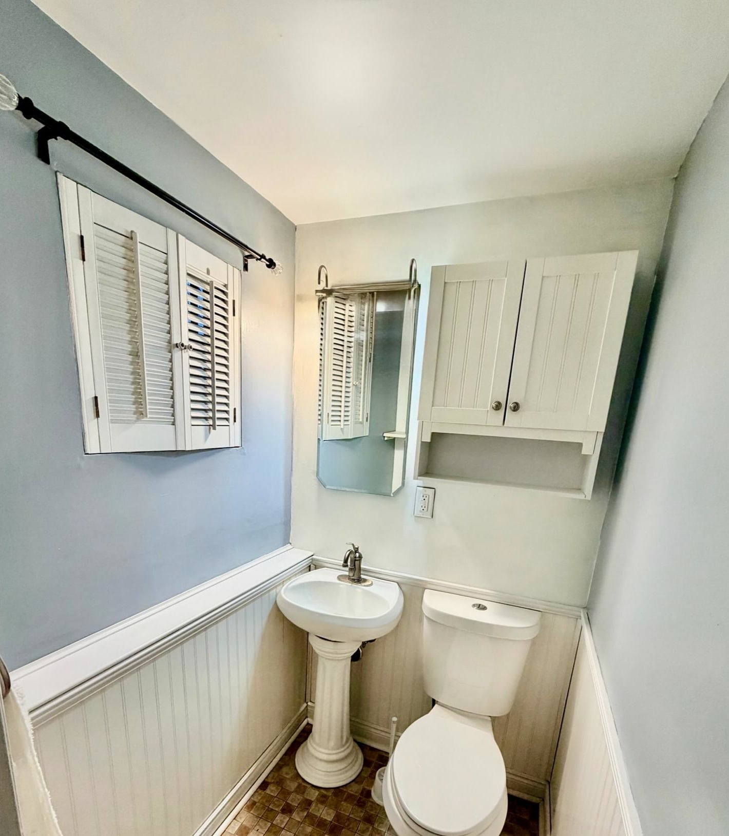 Lower level bathroom - 256 S Dillwyn Rd