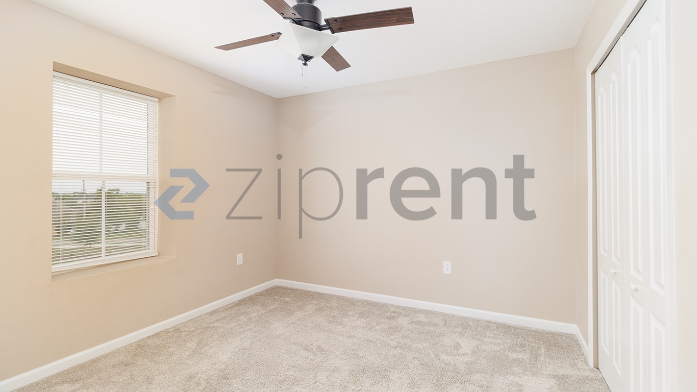 Building Photo - 1709 Hilltop Dr