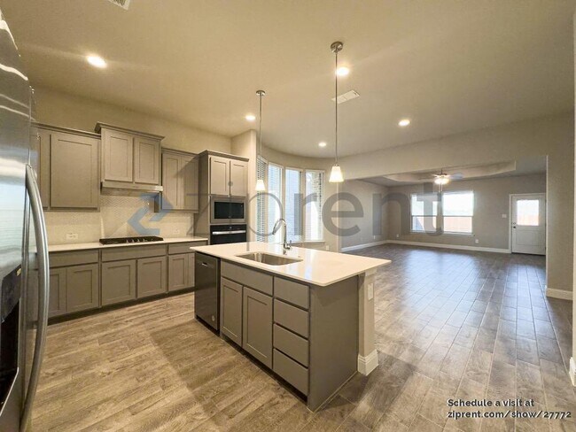 Building Photo - 3108 Lionsgate Dr