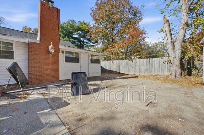 Building Photo - 308 Winchester Dr