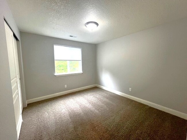 Building Photo - Newly Remodeled 4 Bedroom, Wilsonville, OR