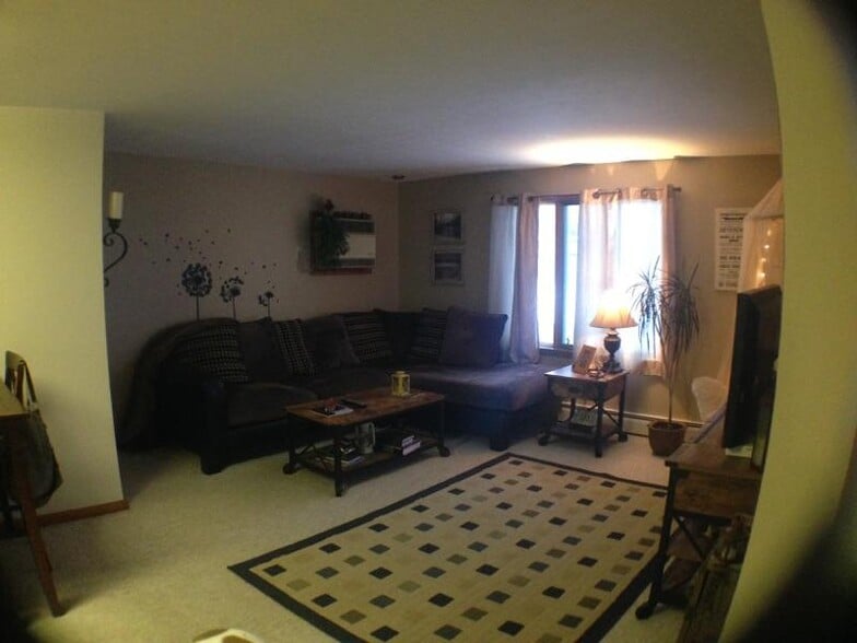 Building Photo - 2305 Lockport Rd