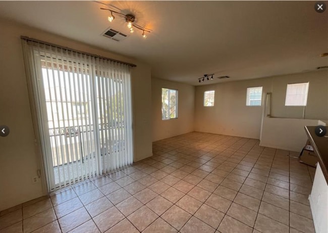 Primary Photo - 2 bedroom 2 bath 1 car garage in a gated n...