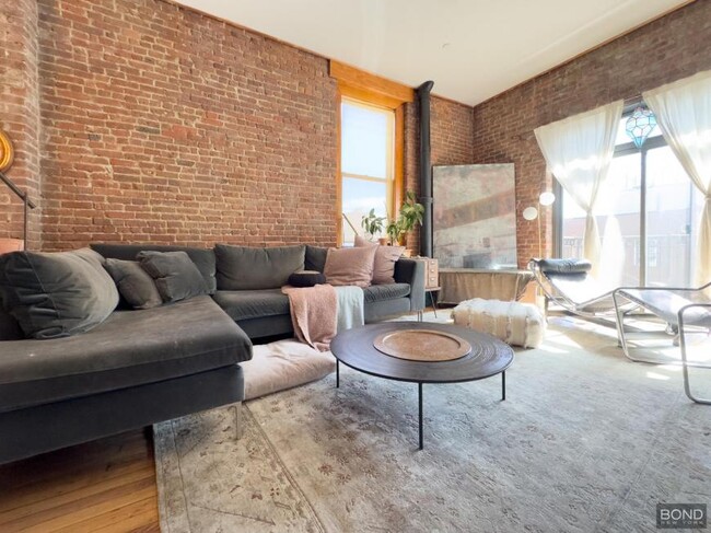 Building Photo - 1 bedroom in Brooklyn NY 11211