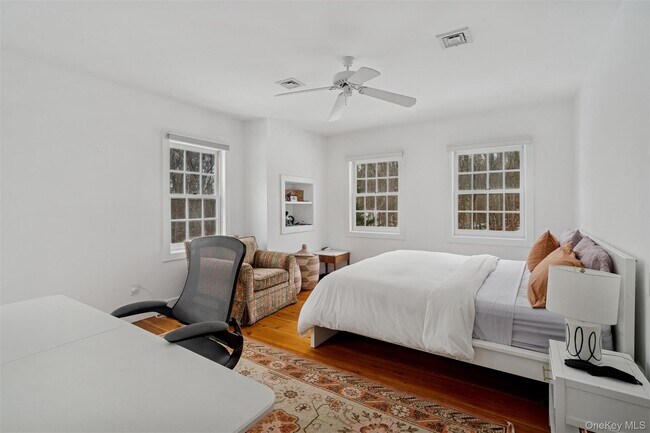 Building Photo - 1008 Middle Line Hwy