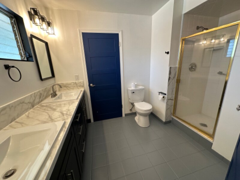 Building Photo - 1036 W Alamos Ave