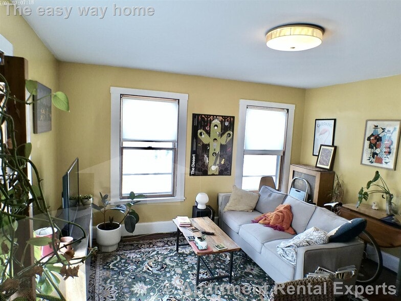 Building Photo - 26 Dover St