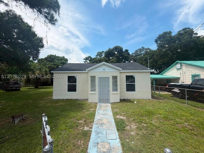 Building Photo - 1710 0