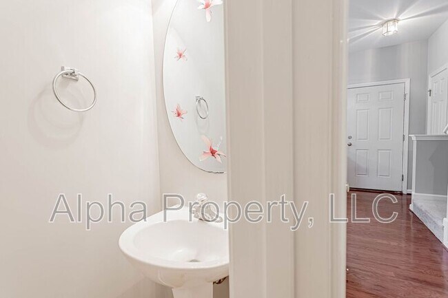 Building Photo - 5 Spring Crossing Cir