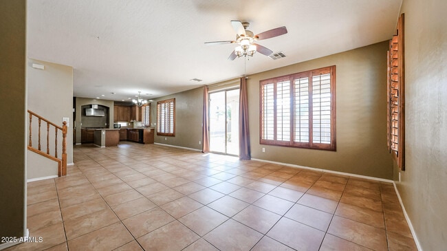 Building Photo - 7015 W Southgate Ave