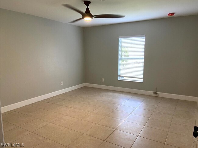 Building Photo - 2502 31st St SW