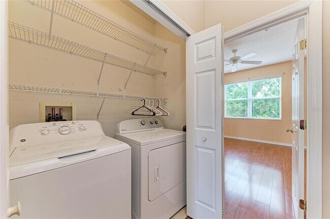 Building Photo - 3931 Yellowstone Cir