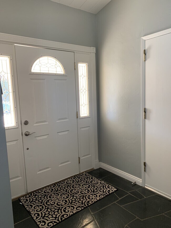 Building Photo - 5555 Morro Way