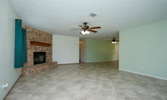 Building Photo - 6867 Stillwater Dr