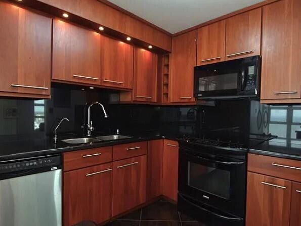 Building Photo - 531 N Ocean Blvd