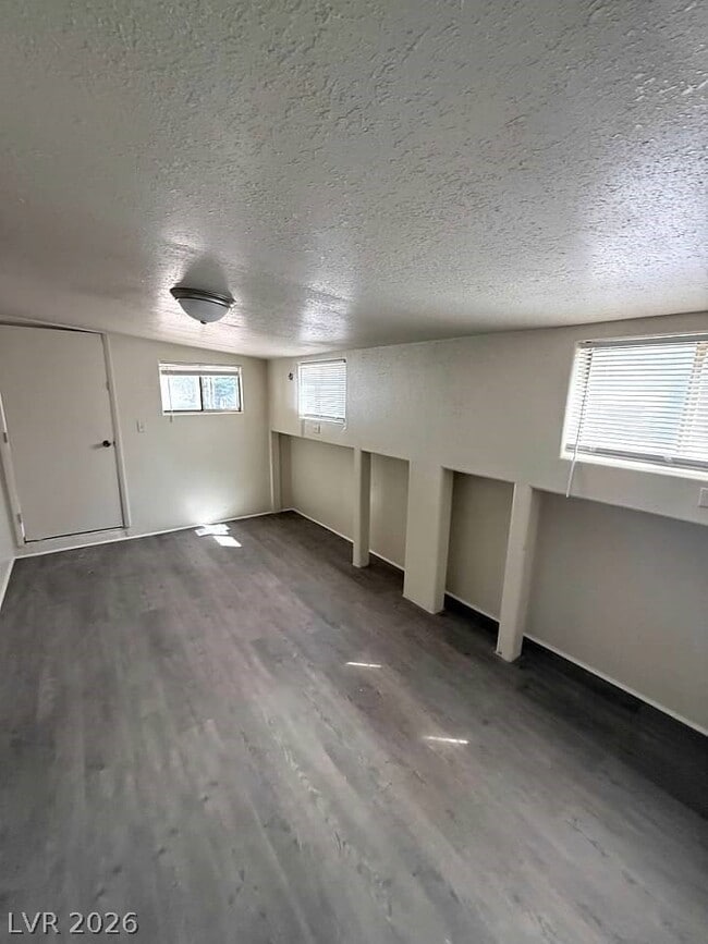 Building Photo - 5051 Sitka Ln