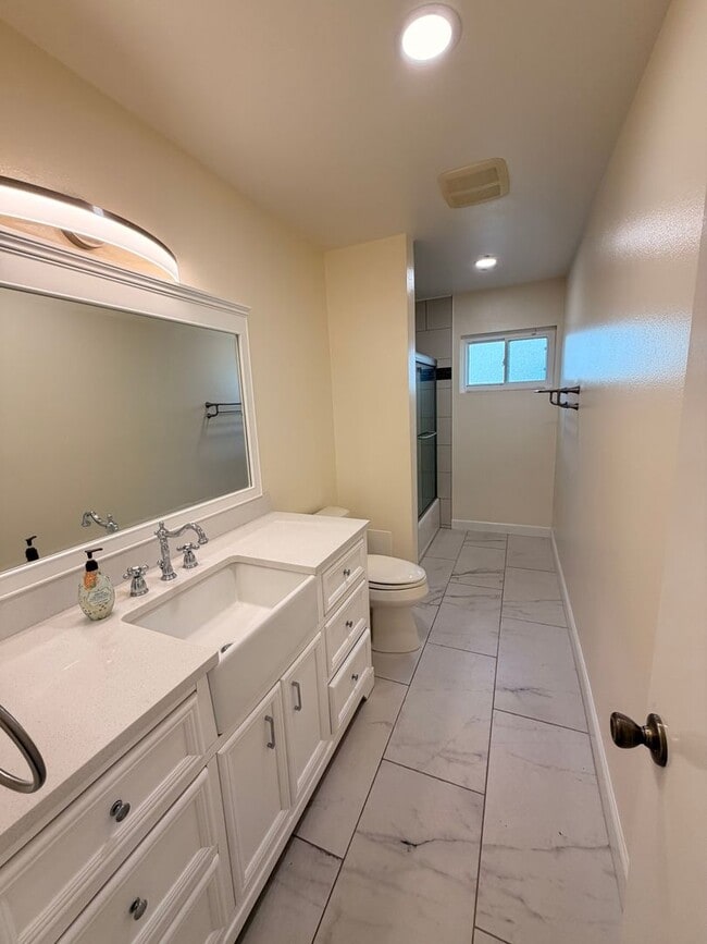 Building Photo - Remodeled 3 Bedroom Cerritos House For Rent with Central AC!