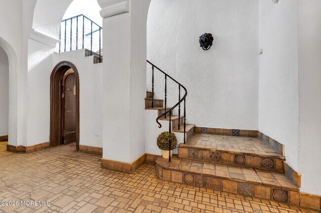 Building Photo - 400 Deal Lake Dr