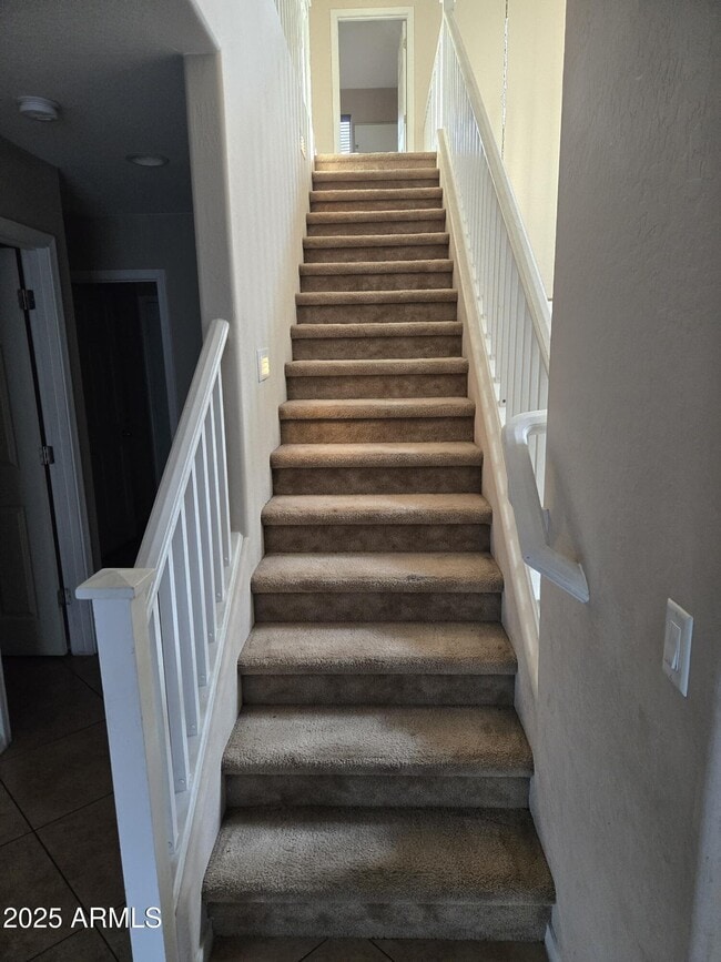 Building Photo - 8814 W Magnolia St