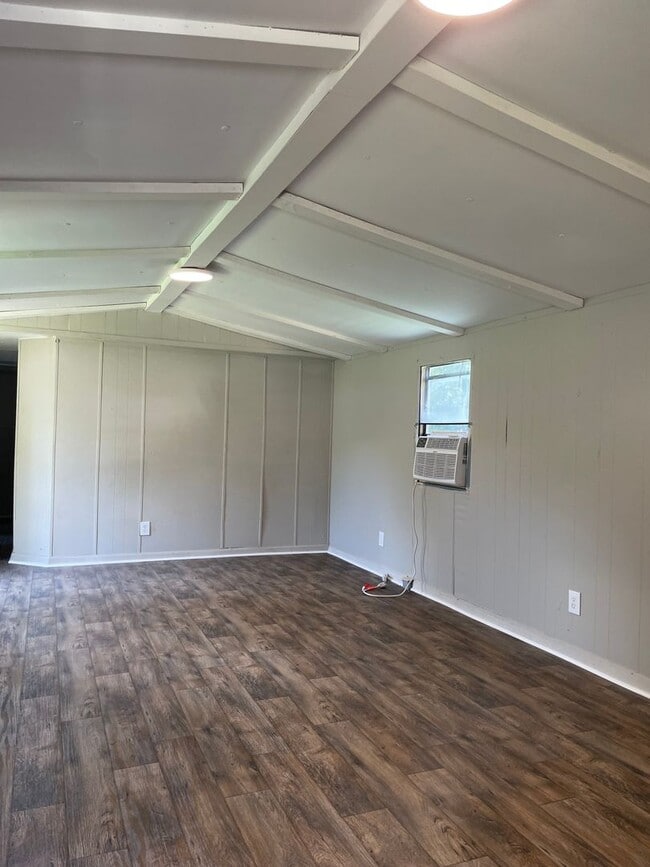 Building Photo - 122 Holly Vista Ln