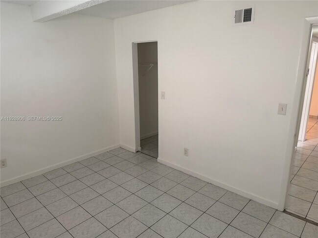 Building Photo - 1125 S Flagler Ave