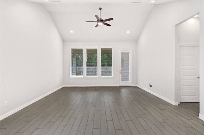 Building Photo - 9319 Galloway Wds Trl