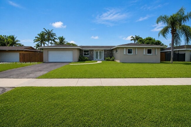 Building Photo - 15445 SW 99th Ave