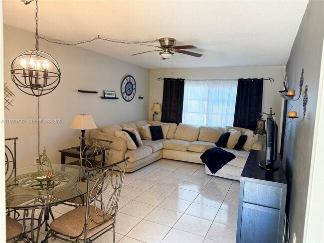 Building Photo - 2820 NE 201st Terrace