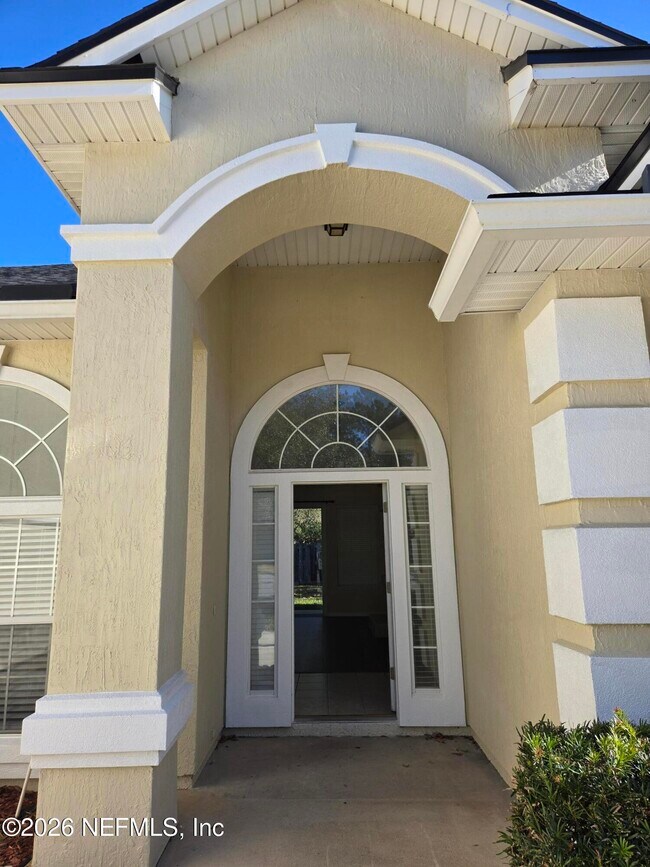 Building Photo - 1928 W Willow Branch Ln