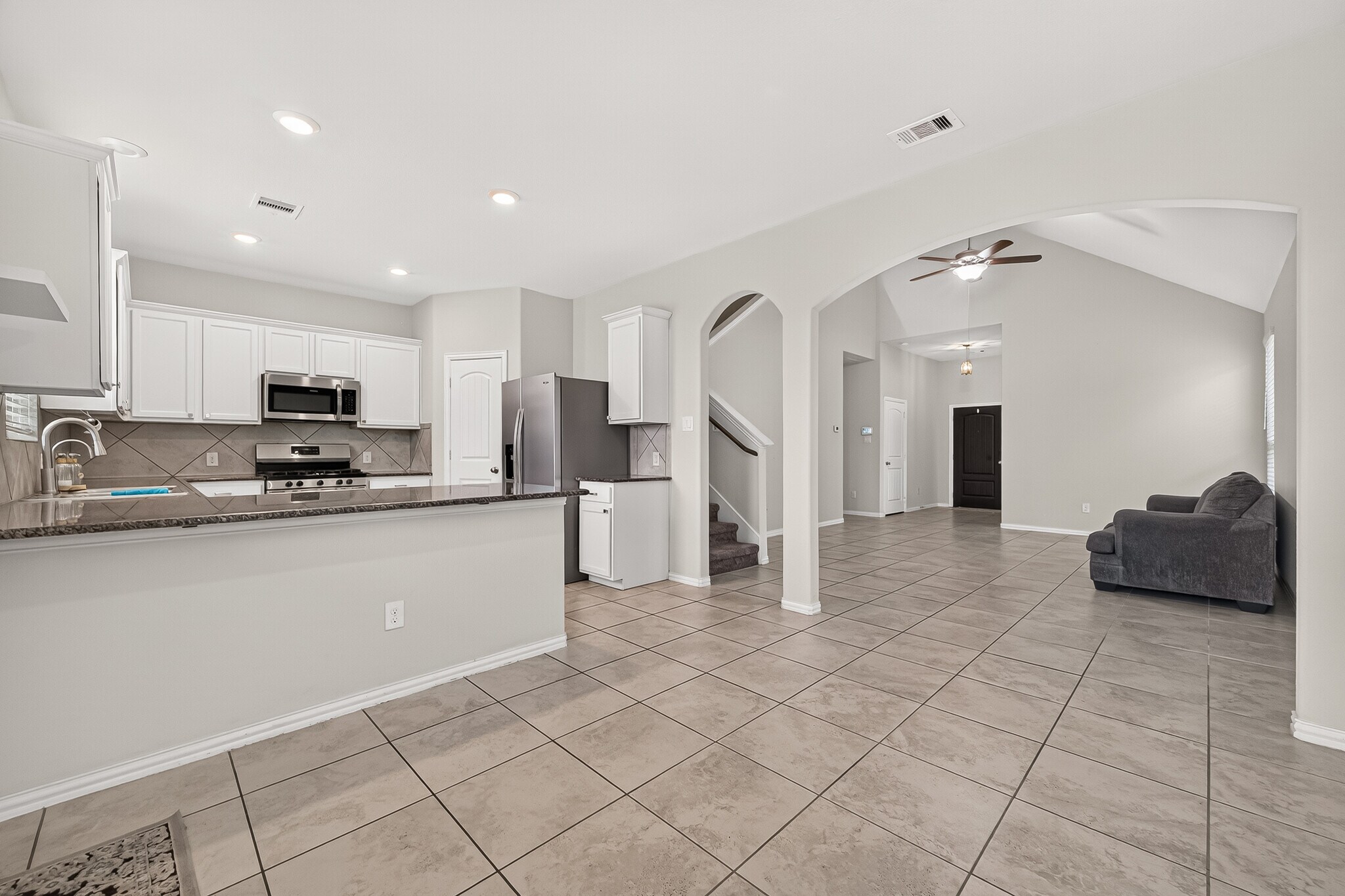 Building Photo - 20223 Highfield Park Dr
