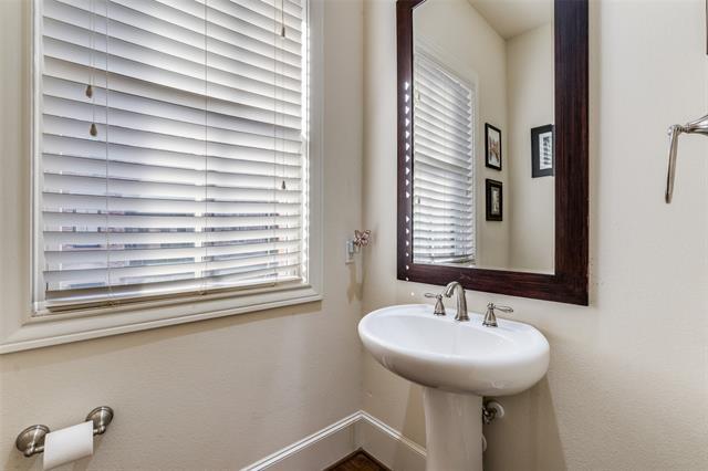 Building Photo - 2171 Helsminster Dr