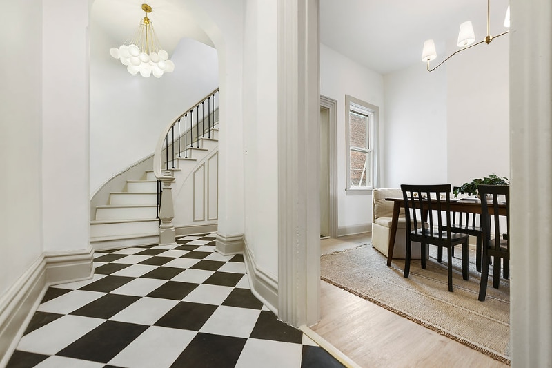 Building Photo - 1300 Boyle St